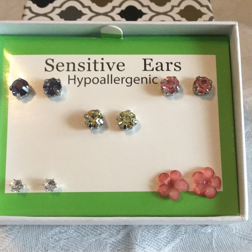 Nwt Too Amazing Bundle Of 5 Sets Of Earrings
